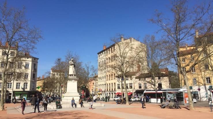 Le Croix Rousse Jacquard Daire Lyon Dış mekan fotoğraf